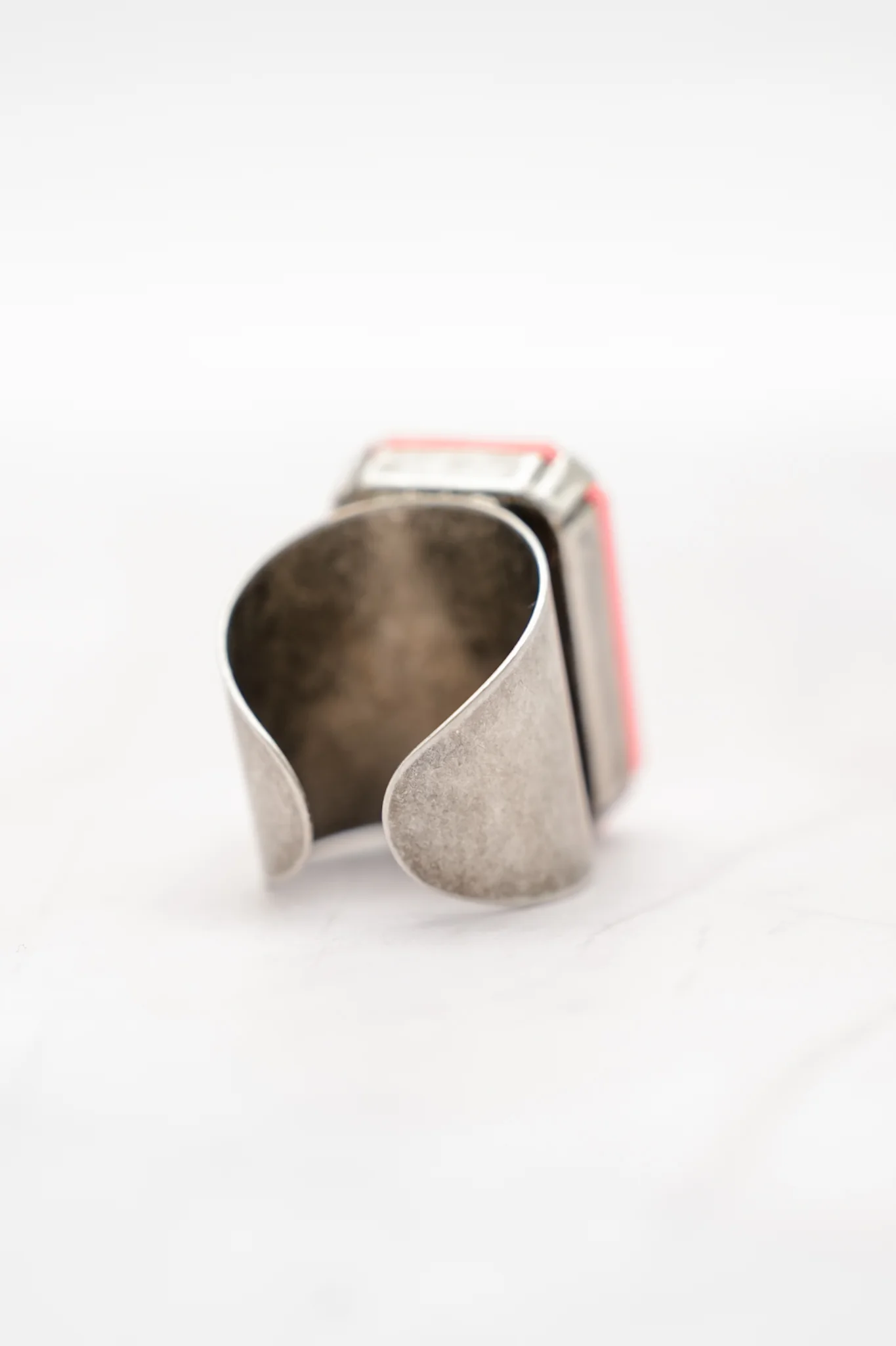 TOVA Electric Red Mini Soleil Ring in Antique Silver - Image 3