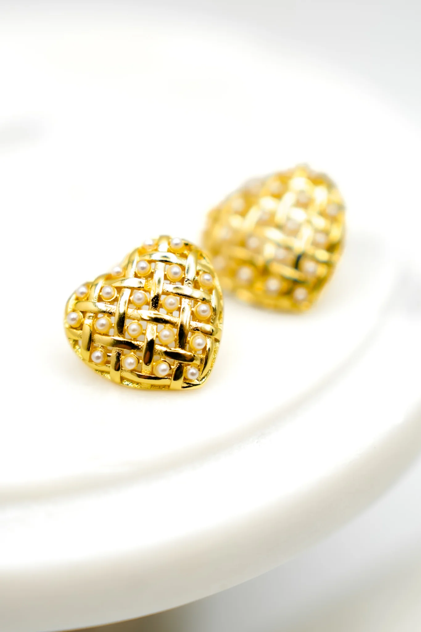 Treasure Jewels Pretty Pearl Heart Earrings - Image 3