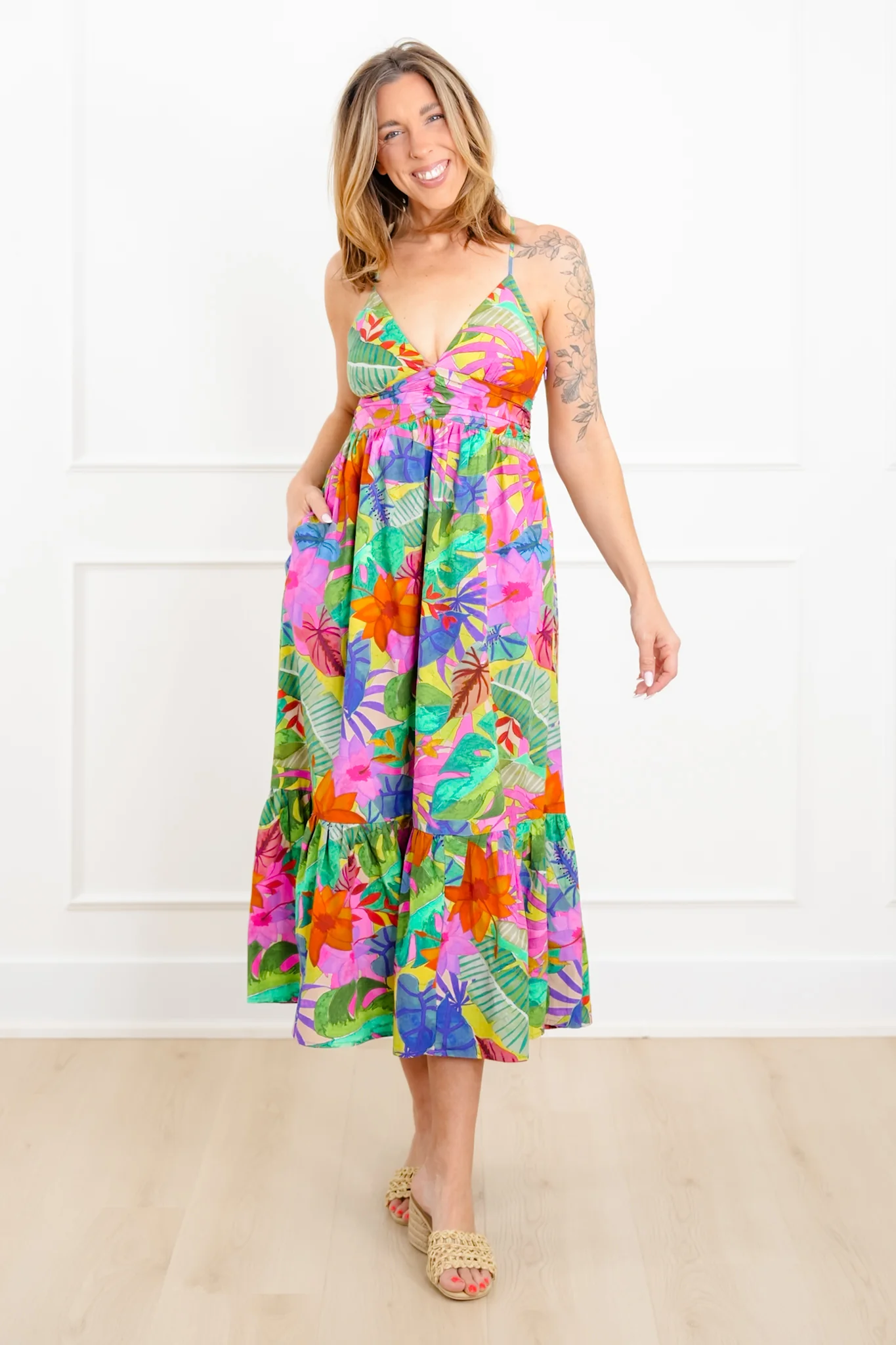 Tropical Print Sleeveless V Neck Maxi Dress - Image 3