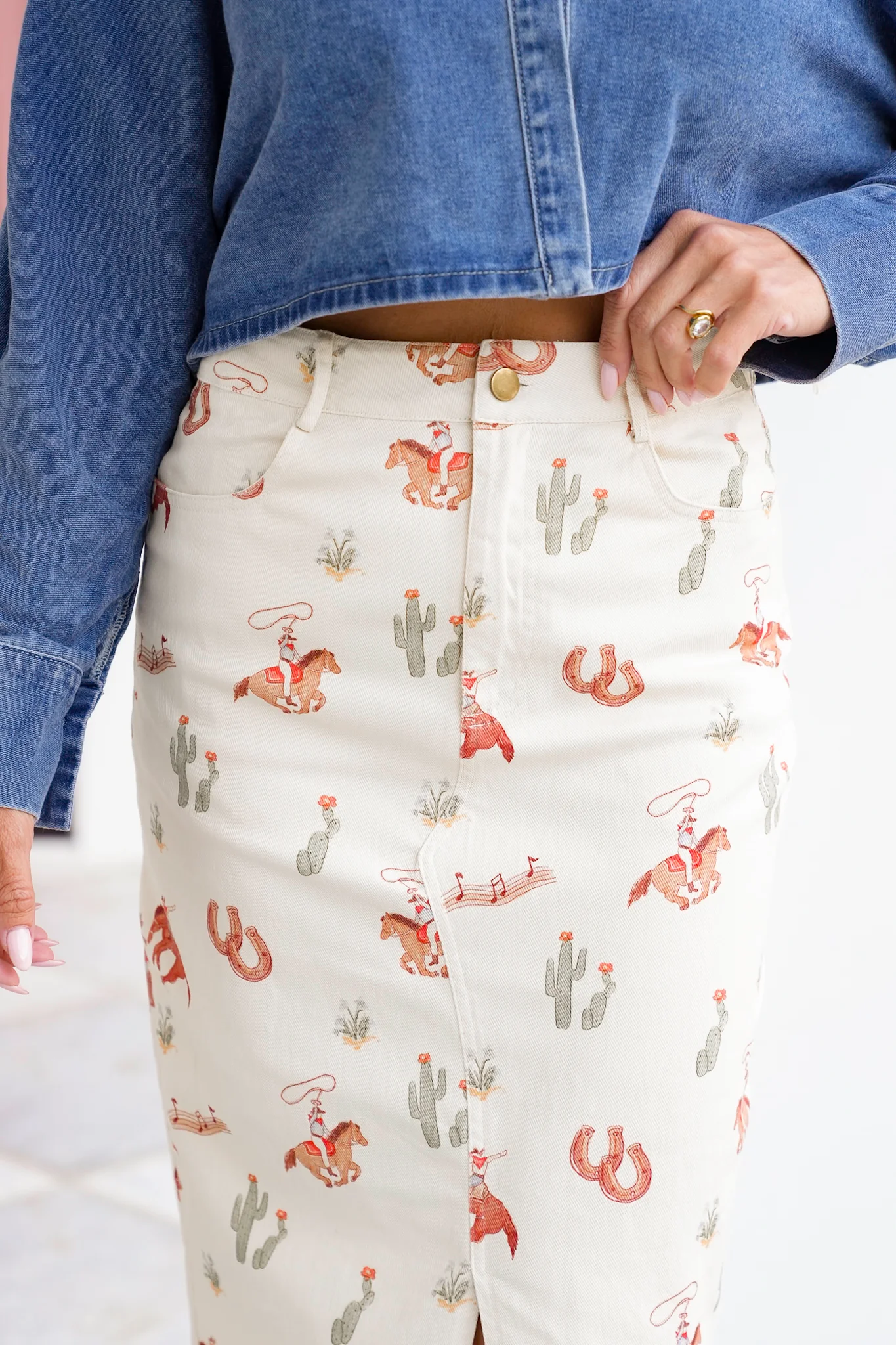 Western Print Maxi Skirt with Front Slit - Image 3