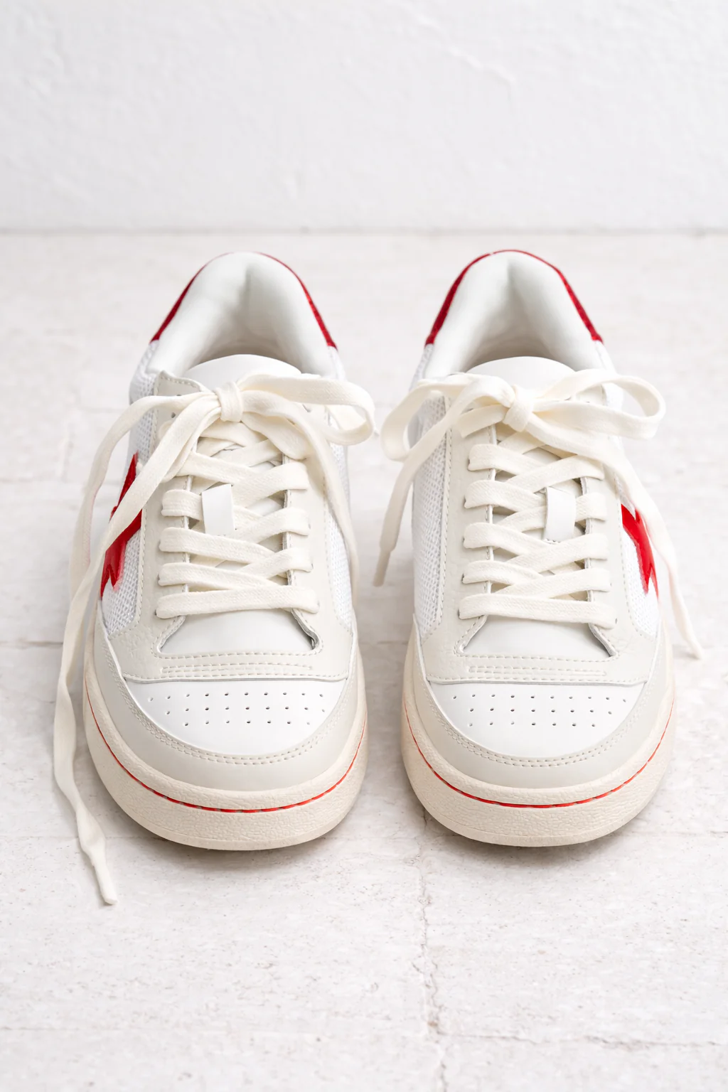 Yellow Box Retro Star Detail Lace Up Sneaker - Image 4